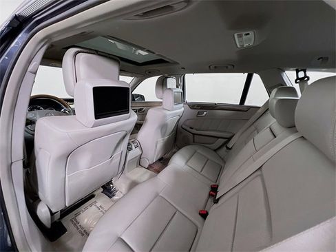 Used 2011 Mercedes-Benz E 350 4MATIC Wagon image 22