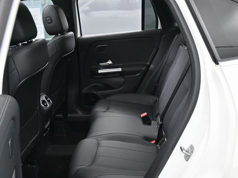 Used 2024 Mercedes-Benz GLA 250 4MATIC image 36