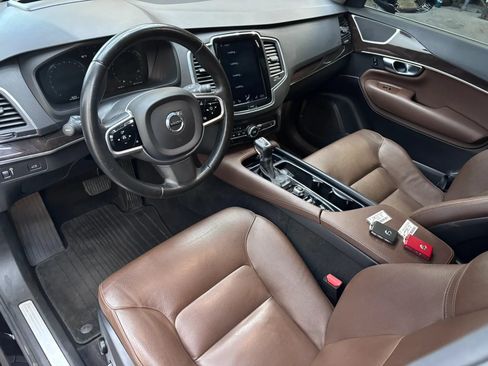 Used 2019 Volvo XC90 T6 Momentum w/ Advanced Package AWD/4WD image 8