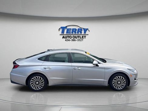 Used 2023 Hyundai Sonata SEL image 1