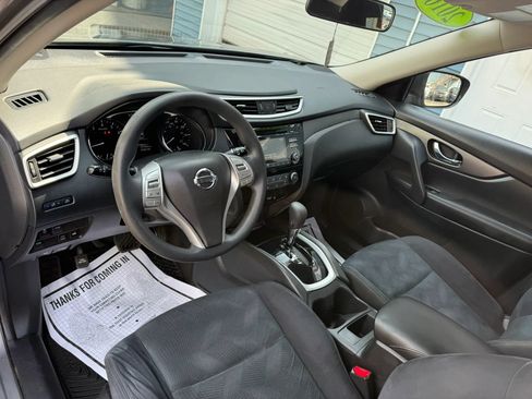 Used 2016 Nissan Rogue S AWD/4WD image 9