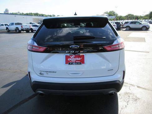 Used 2022 Ford Edge Titanium AWD/4WD image 7