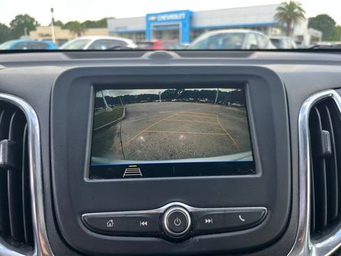 Used 2019 Chevrolet Equinox LT FWD image 25