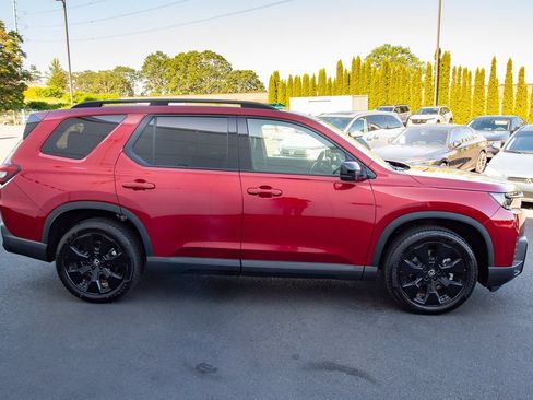 New 2026 Honda Pilot Black Edition image 5
