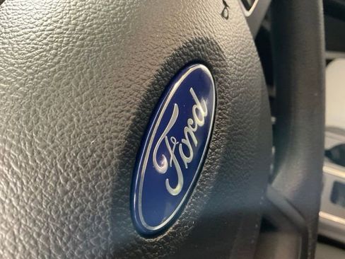 Used 2017 Ford Escape SE w/ Equipment Group 201A image 48