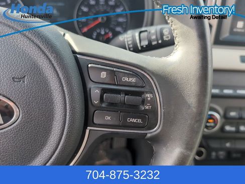 Used 2017 Kia Sportage EX image 22