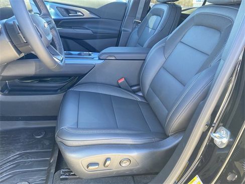 New 2026 Chevrolet Equinox EV LT image 10