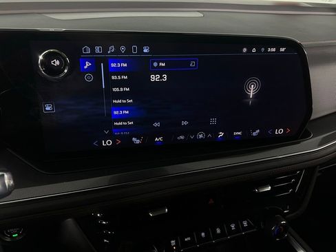 Used 2025 Chevrolet Suburban RST image 22