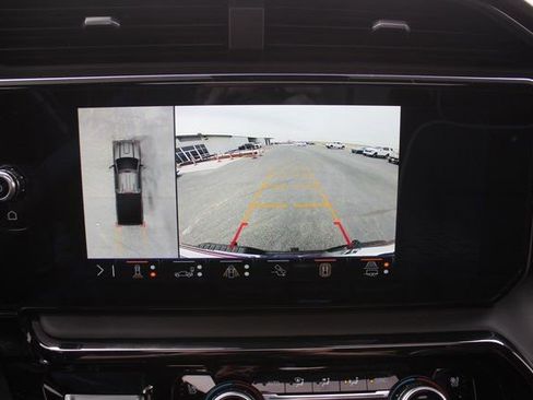 Used 2024 GMC Sierra 2500 AT4X w/ AT4X AEV Edition AWD/4WD image 36