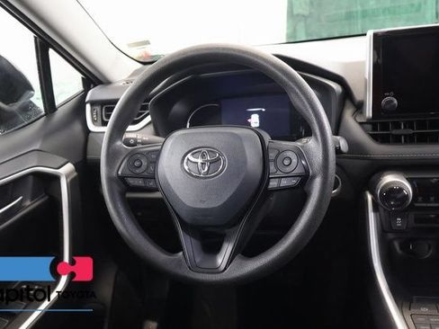 Used 2025 Toyota RAV4 XLE AWD/4WD image 14