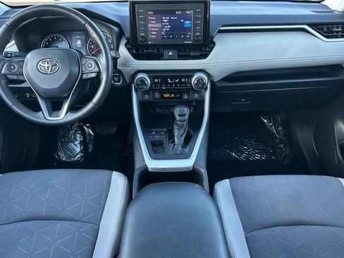 Certified 2022 Toyota RAV4 XLE image 18
