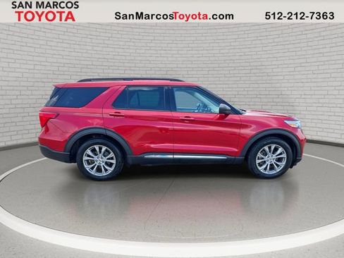 Used 2020 Ford Explorer XLT w/ Equipment Group 202A RWD image 5