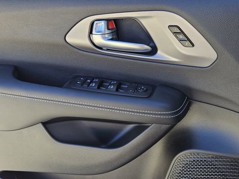 New 2026 Chrysler Pacifica Select w/ S Appearance Package image 20