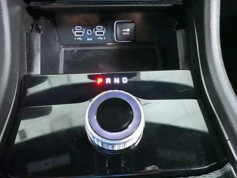 Used 2023 Jeep Grand Cherokee L Altitude image 15