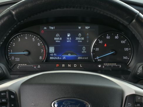Used 2022 Ford Explorer Limited AWD/4WD image 25