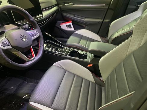 New 2026 Volkswagen GTI SE image 4