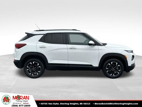 Certified 2023 Chevrolet TrailBlazer LT FWD image 3