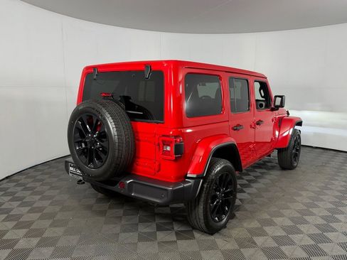 Used 2025 Jeep Wrangler Unlimited Sahara w/ Safety Group AWD/4WD image 6