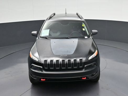 Used 2017 Jeep Cherokee Trailhawk w/ Comfort/Convenience Group AWD/4WD image 26