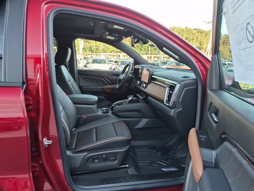 New 2026 GMC Canyon AT4 w/ Technology Plus Package AWD/4WD image 35
