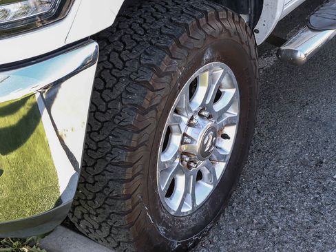 Used 2014 RAM 2500 Laramie w/ Convenience Group image 4