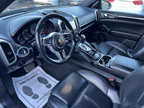 Used 2016 Porsche Cayenne S w/ Premium Package image 17