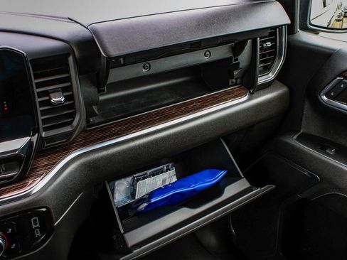 Used 2023 GMC Sierra 1500 Elevation image 18