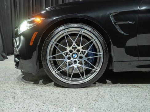 Used 2018 BMW M4 Coupe RWD image 7