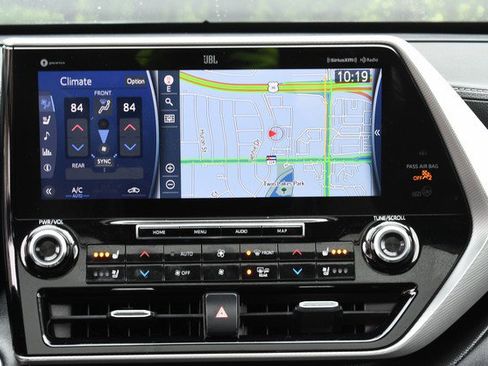 Certified 2021 Toyota Highlander Platinum image 21