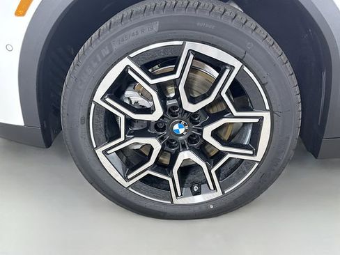 New 2025 BMW X2 xDrive28i w/ Convenience Package image 31