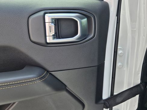 New 2026 Jeep Gladiator Sport image 22