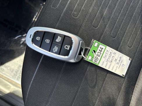 Used 2024 Hyundai Santa Cruz SEL FWD image 29