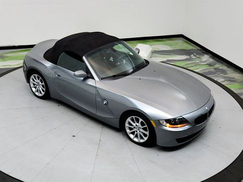 Used 2008 BMW Z4 3.0i image 27