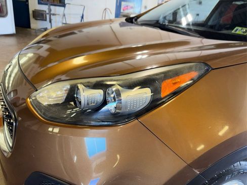 Used 2017 Kia Sportage LX FWD image 18