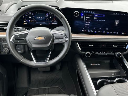 New 2026 Chevrolet Suburban High Country w/ LPO, Illumination Package image 14