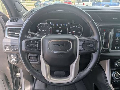 Used 2021 GMC Yukon Denali w/ Denali Premium Package AWD/4WD image 19