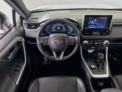 Certified 2020 Toyota RAV4 XSE w/ XSE Grade Weather Package AWD/4WD image 19