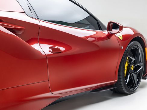 Certified 2022 Ferrari F8 Tributo RWD image 33