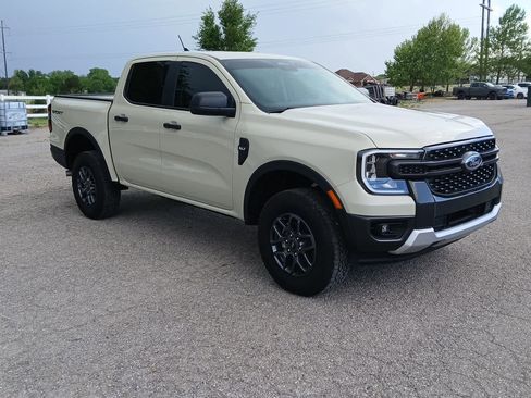 Used 2025 Ford Ranger XLT w/ Equipment Group 301A High RWD image 9