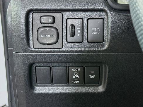 Used 2024 Toyota 4Runner TRD Off-Road Premium image 17