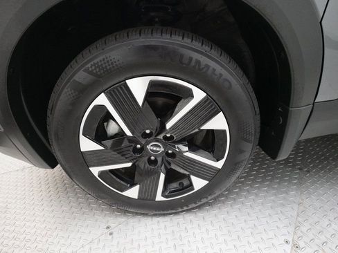 Certified 2025 Nissan Kicks SV image 26