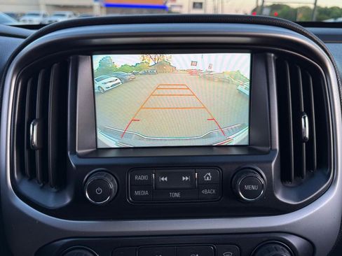 Used 2017 Chevrolet Colorado LT w/ LT Convenience Package image 18