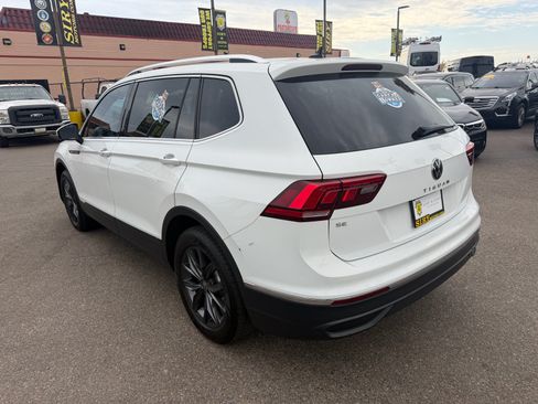 Used 2022 Volkswagen Tiguan SE FWD image 5