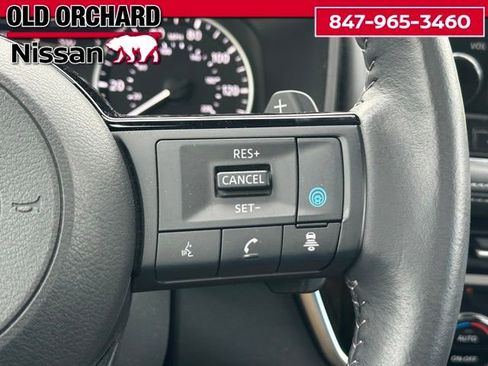 Used 2023 Nissan Rogue SL w/ SL Premium Package image 21