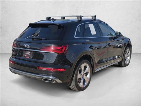 Certified 2025 Audi Q5 2.0T Premium Plus image 5