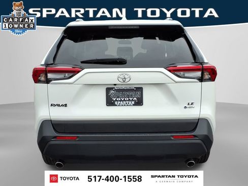 Used 2025 Toyota RAV4 LE AWD/4WD image 7