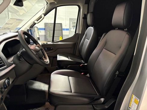 New 2026 Ford Transit 250 148 Medium Roof Extended AWD image 10