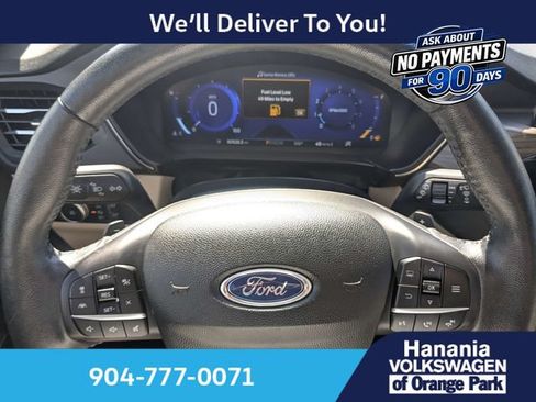 Used 2020 Ford Escape Titanium AWD/4WD image 32