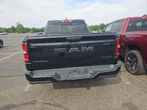Used 2025 RAM 1500 Big Horn AWD/4WD image 7