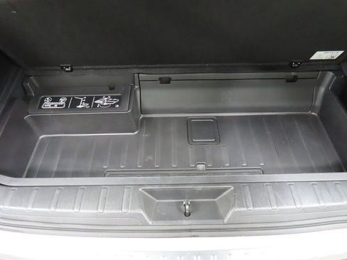 Used 2022 Subaru Ascent Touring w/ Popular Package #2A AWD/4WD image 34